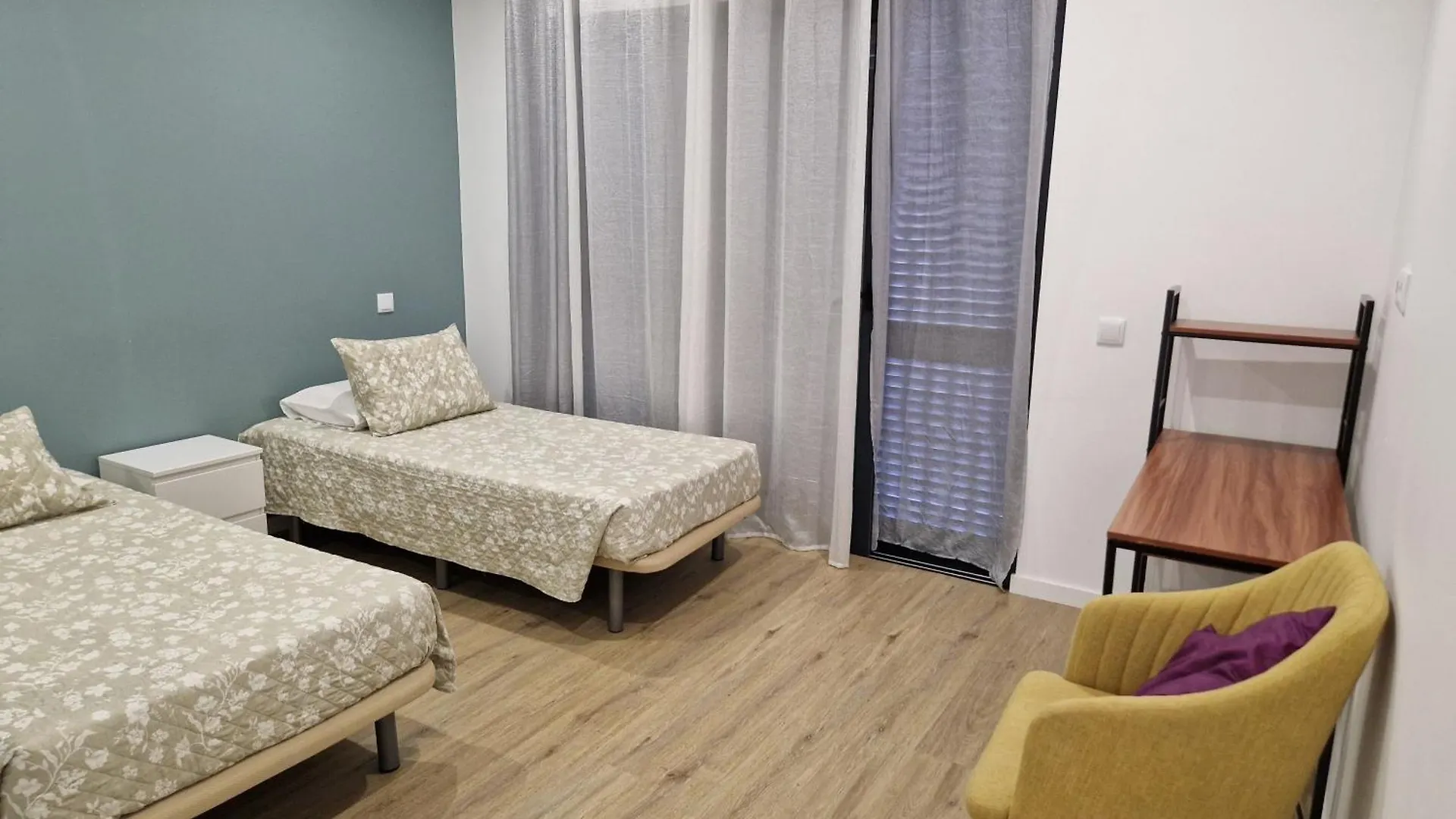 C - Delightful 2 Bedroom Vacation Home Machico  0*, Machico (Madeira)